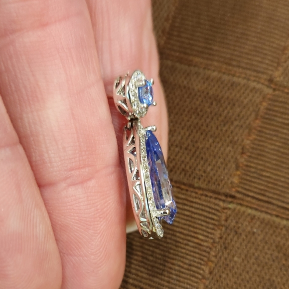 Blue Crystal Teardrop Necklace and Earring Set - Picture 3 of 5